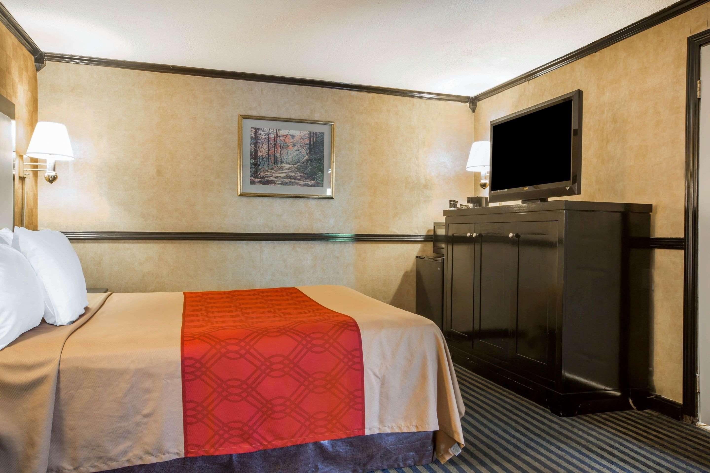 Econo Lodge Montpelier I-89 Экстерьер фото