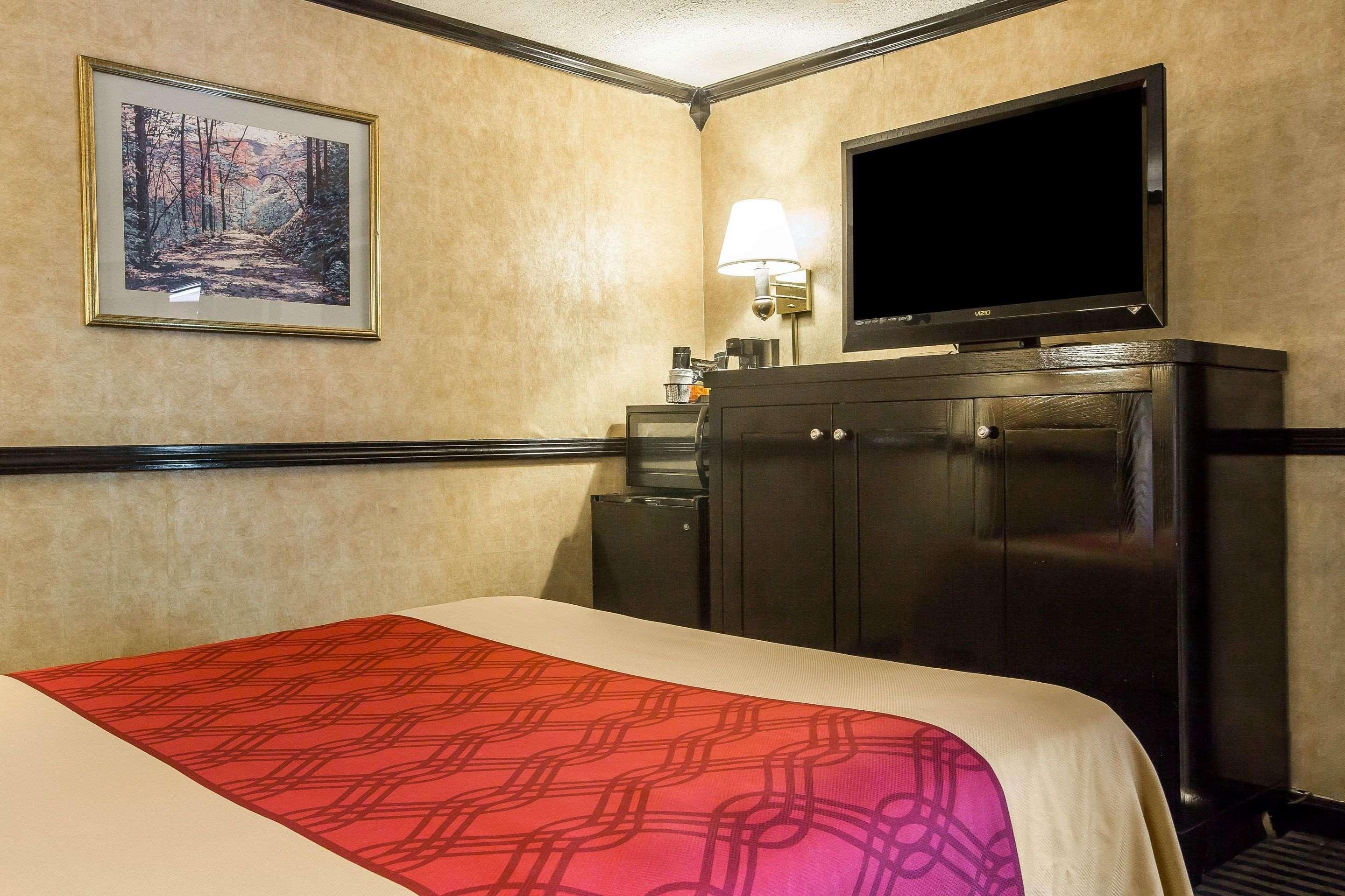 Econo Lodge Montpelier I-89 Экстерьер фото