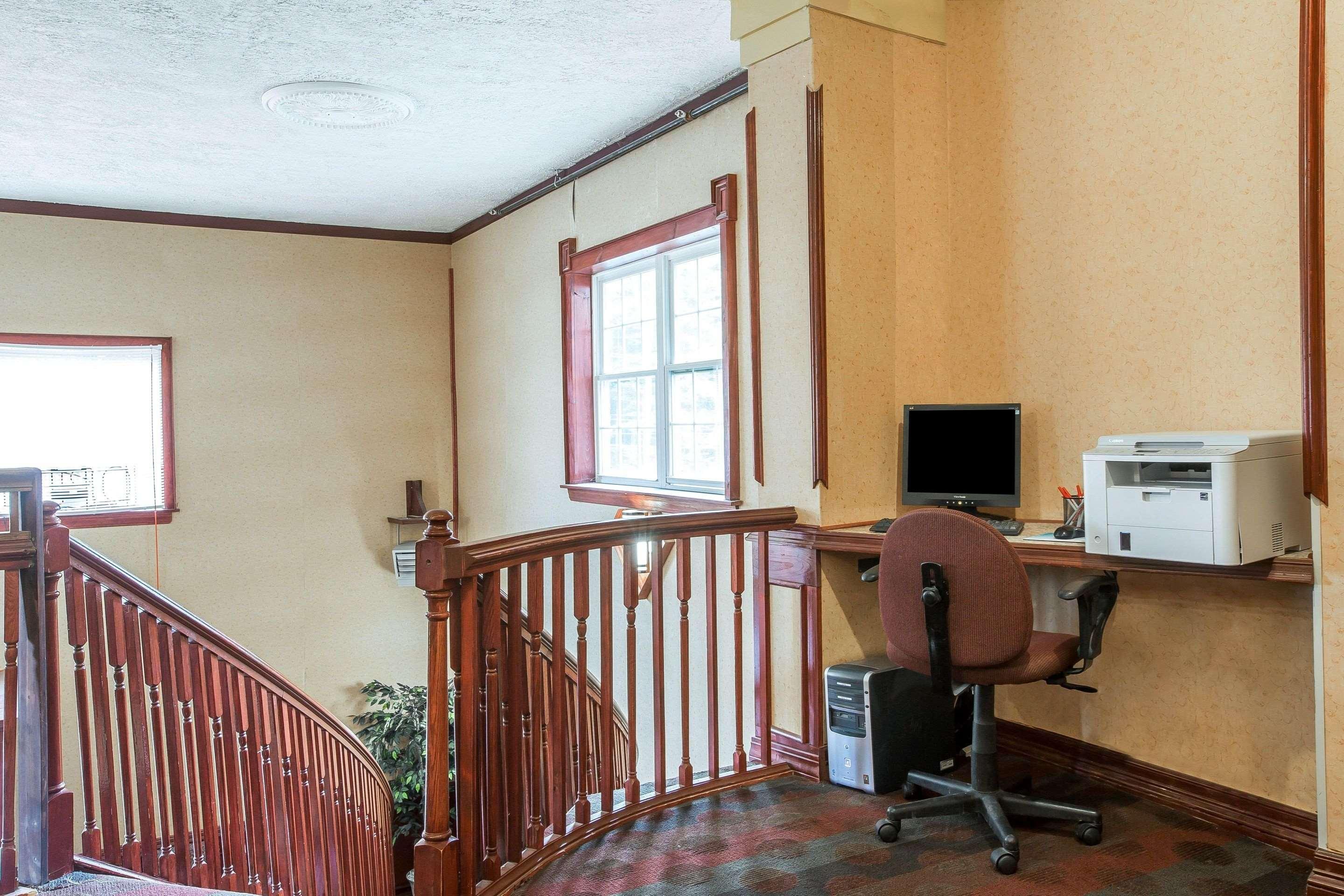 Econo Lodge Montpelier I-89 Экстерьер фото