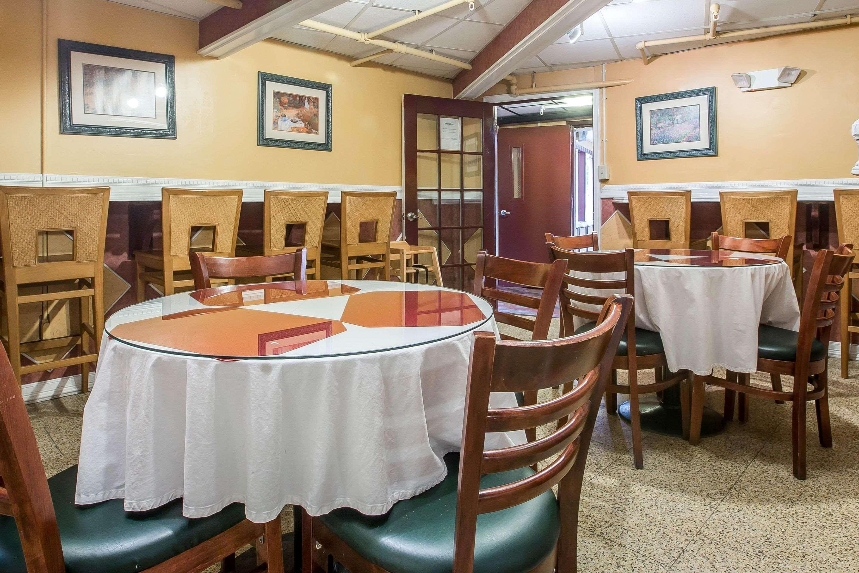 Econo Lodge Montpelier I-89 Экстерьер фото
